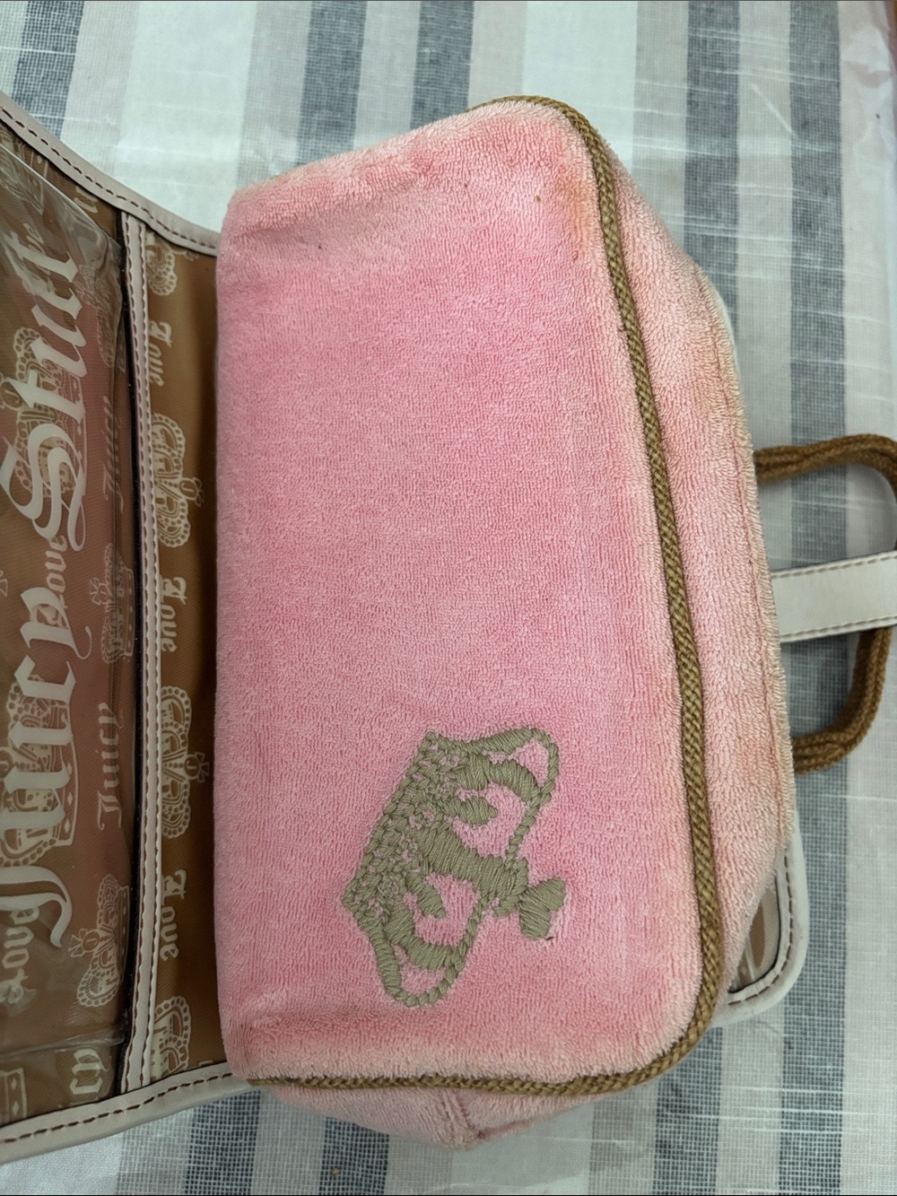Vintage Pink Juicy Couture Makeup/Toiletry Bag - Picture 4 of 7